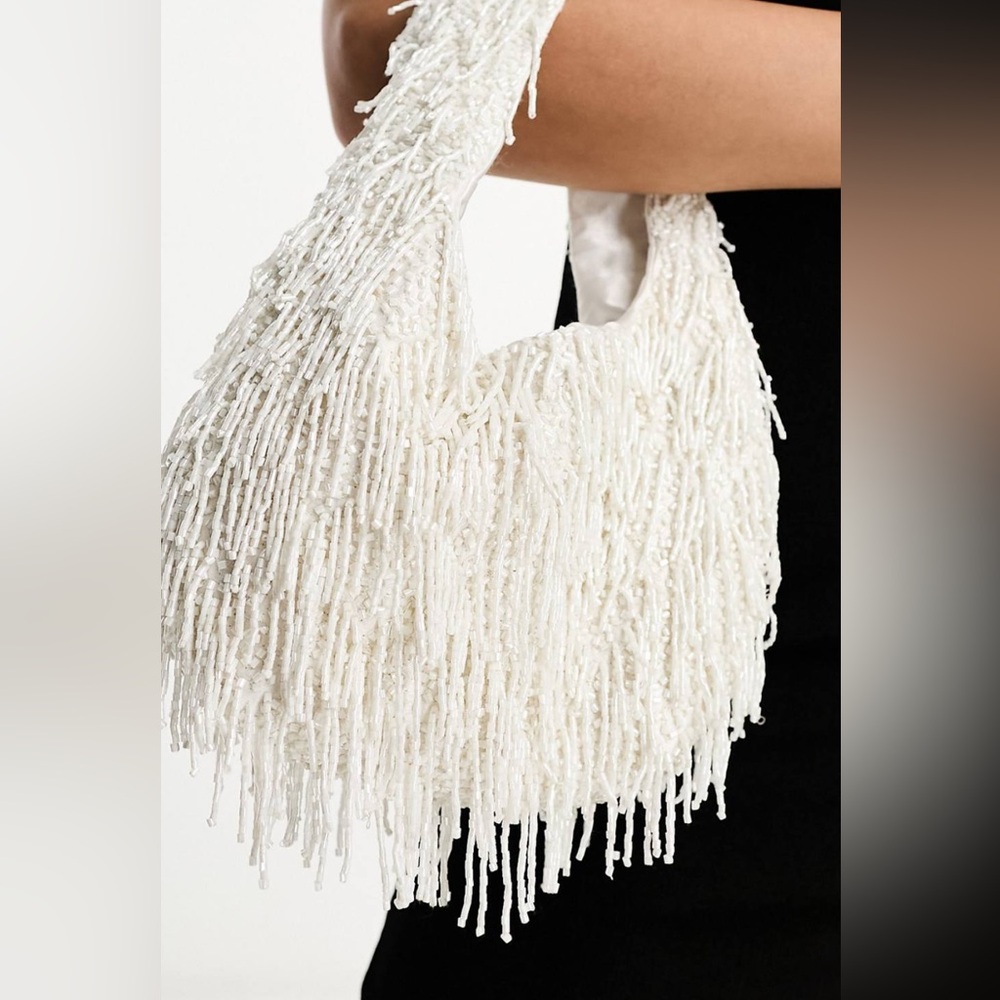 NWT beautifully beaded bag